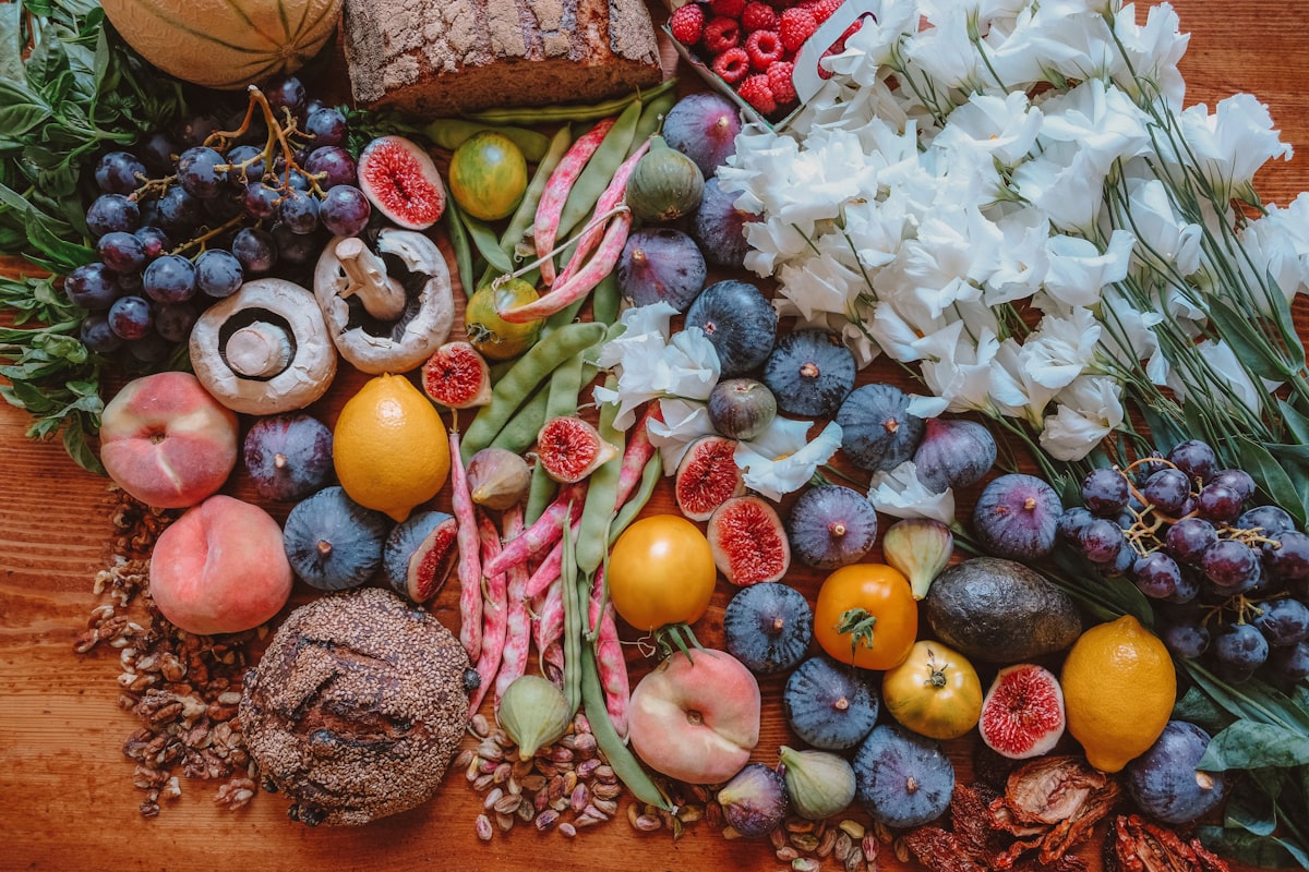 Nutritionniste conseillant une cliente sur son menu quotidien